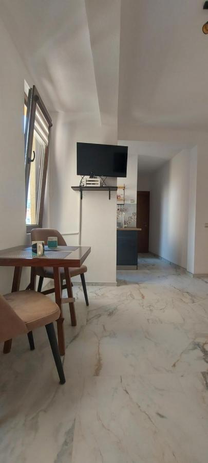 Atonika Appartement *